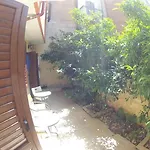 بيت ضيافة Arabas