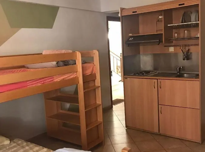 Arabas Affittacamere 3*